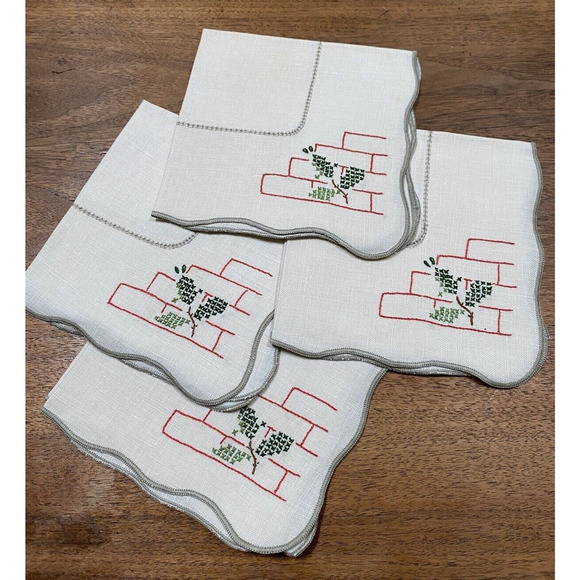 Vintage Linen Cocktail Napkins Set of 4 Embroidery Corners Art Deco 12" Square - Picture 2 of 7
